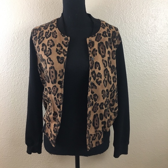 Inspired Hearts Jackets & Blazers - Inspired Hearts leopard print jacket sz L